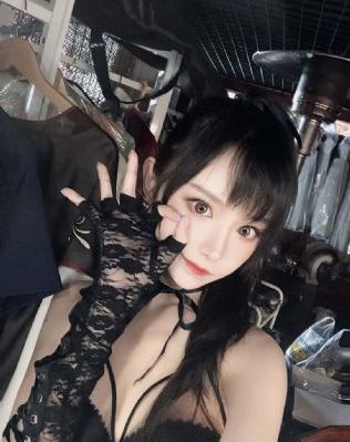 少年男仆库洛免费观看